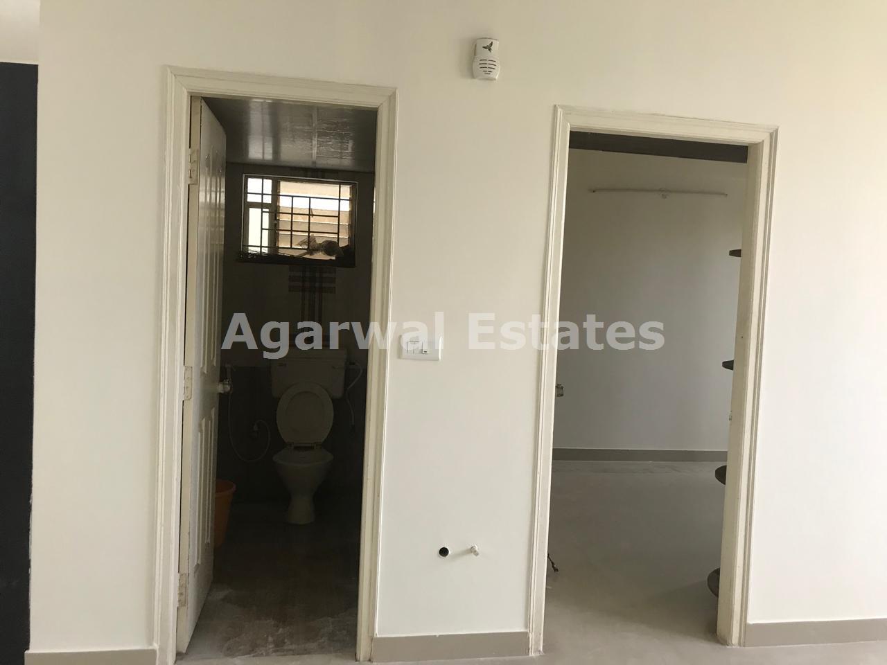 2 BHK Residential Apartment for Rent in Yemlur, Bangalore East - 3